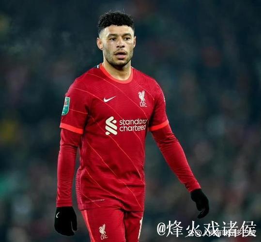 土媒:前英格兰国脚张伯伦提前离开贝西克塔斯,未来去向成疑 土媒:前英格兰国脚张伯伦提前离开贝西克塔斯,未来去向成疑